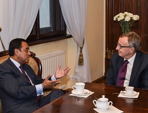 Ambassador of Peru visits JU